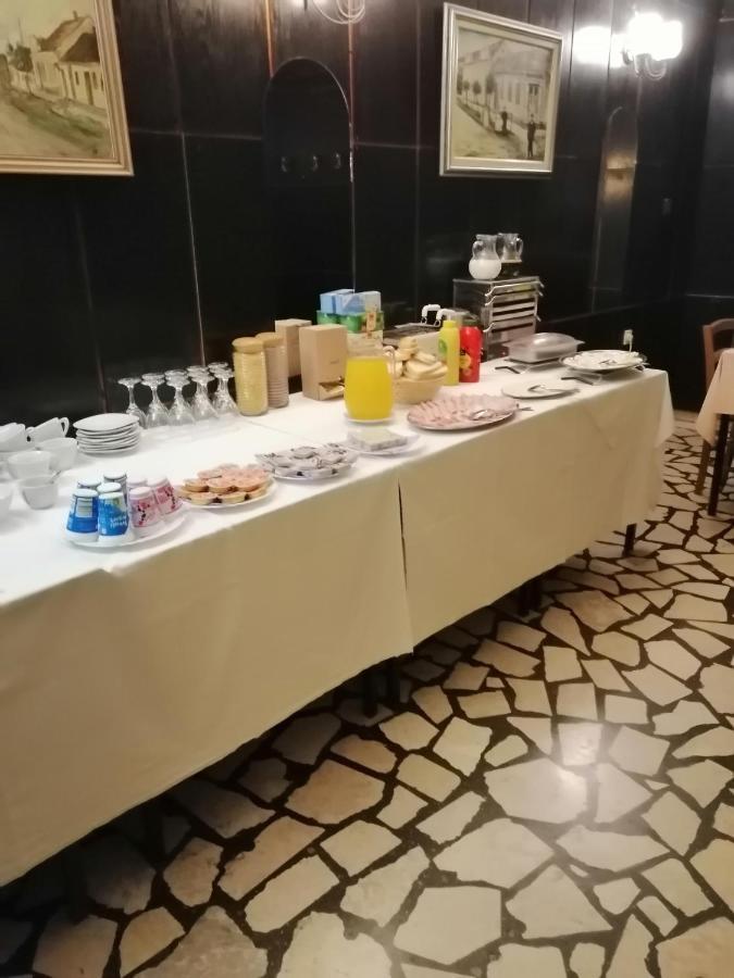 Sulentic Sobe I Restoran Bed & Breakfast Virovitica Ngoại thất bức ảnh